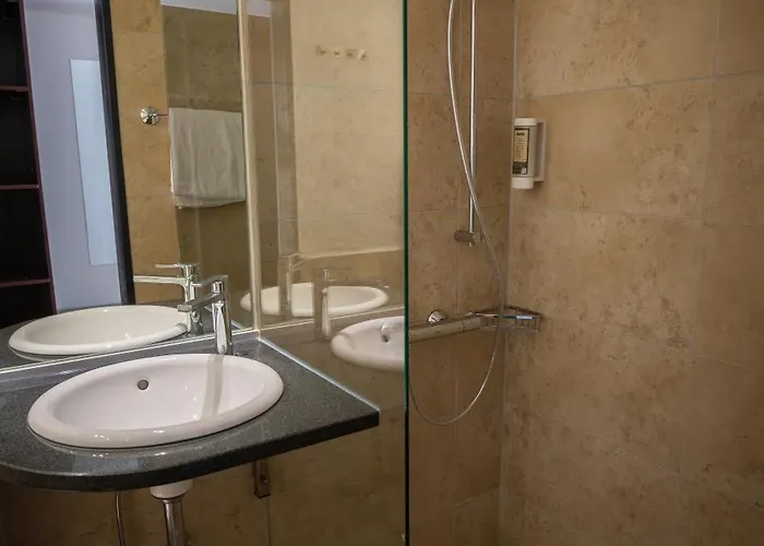 Gaestehaus Am Raeuschenberg بيت ريفي Höxter